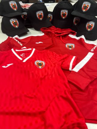 SK Býšť si svou vánoční nadílku brzy rozbalí! 🎁 Děkujeme za důvěru a těší nás, že můžeme být součástí vašeho klubového...